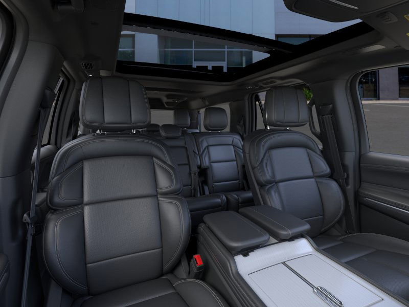 New 2026 Lincoln Navigator L Reserve w/ Jet Appearance Package AWD/4WD image 10