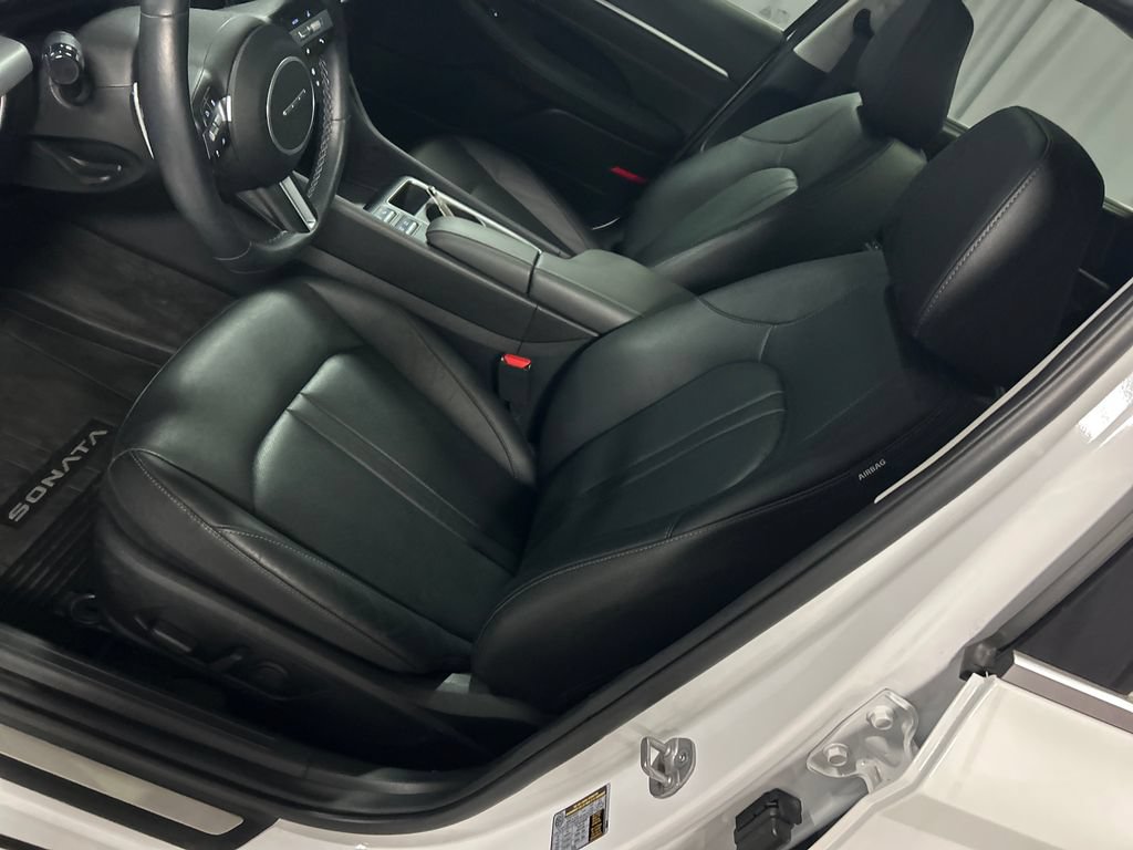 Used 2025 Hyundai Sonata Limited FWD image 10