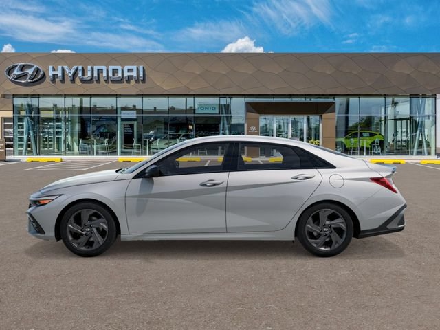 New 2026 Hyundai Elantra SEL Sport FWD image 3