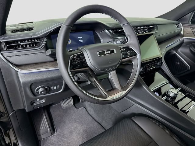 New 2025 Jeep Grand Cherokee L Overland w/ Luxury Tech Group IV image 9