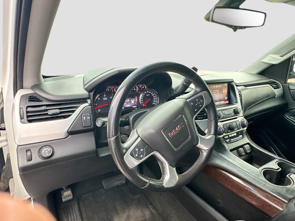 Used 2015 GMC Yukon SLE RWD image 8