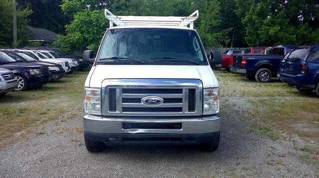 Used 2014 Ford E-250 and Econoline 250 w/ Power Group image 2