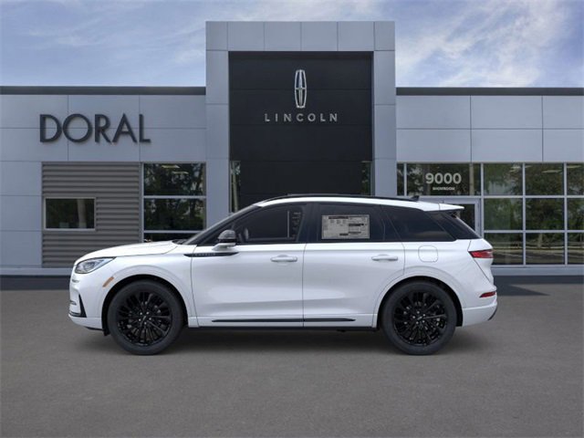 New 2026 Lincoln Corsair Premiere image 3