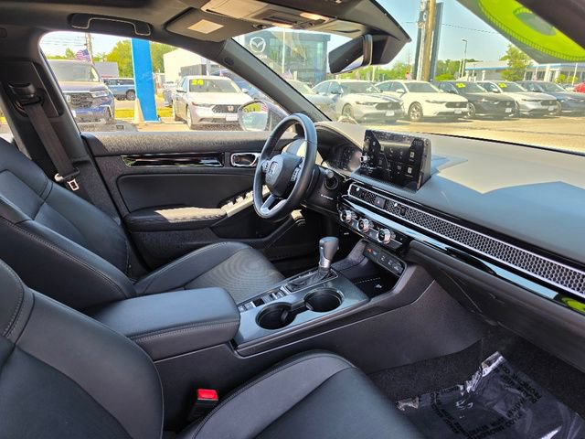 Used 2025 Honda Civic Sport image 11