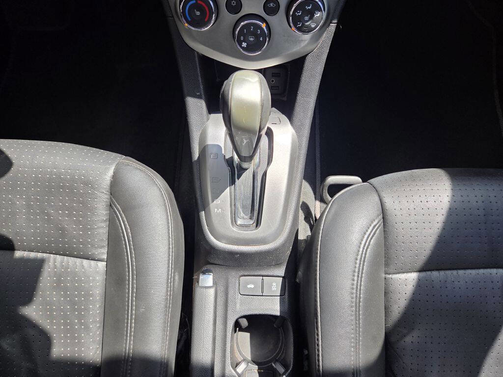 Used 2017 Chevrolet Sonic Premier image 27