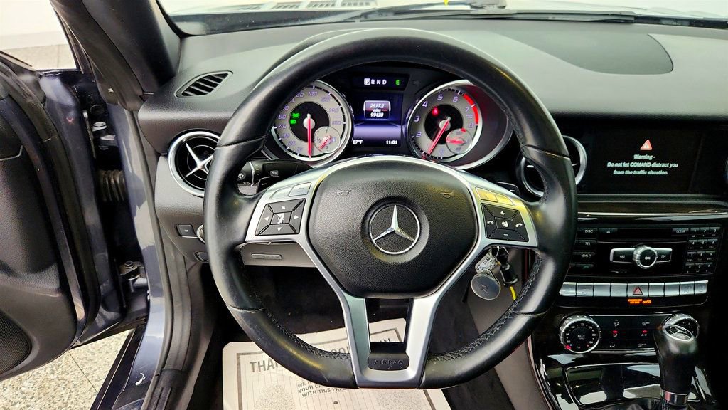 Used 2015 Mercedes-Benz SLK 250 image 13
