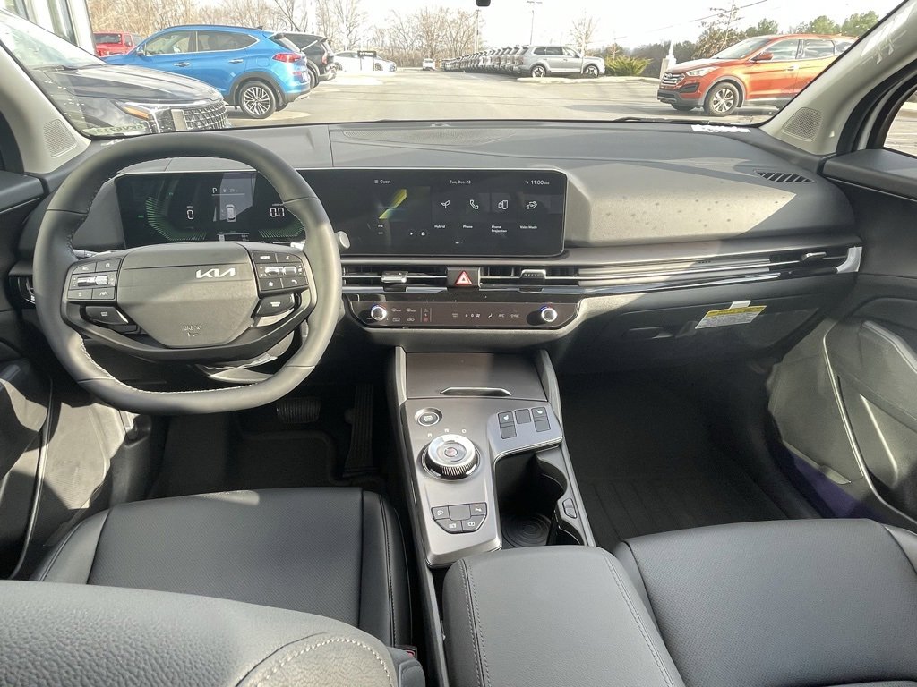 New 2026 Kia Sportage EX image 24