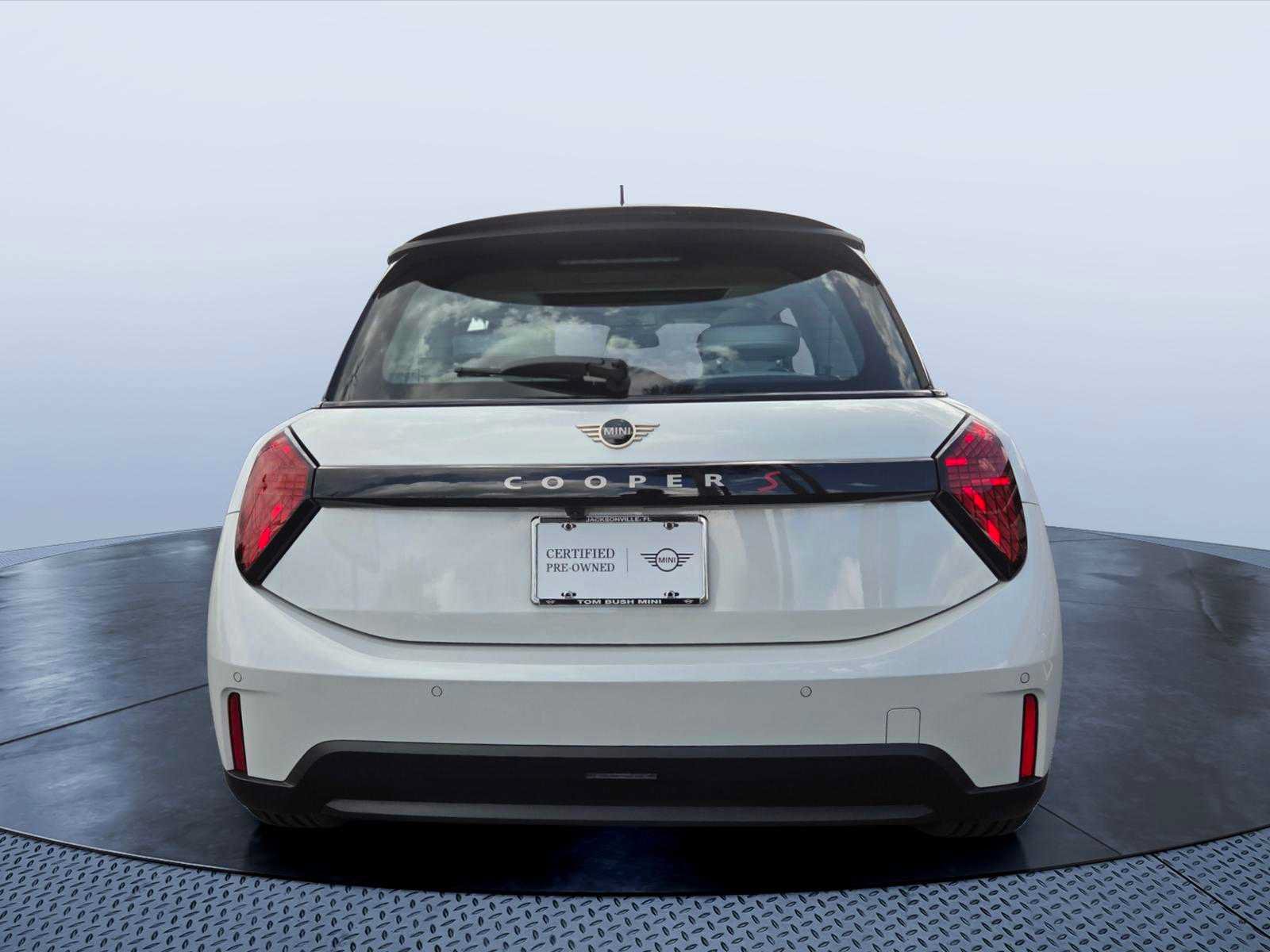 Used 2025 MINI Cooper S FWD image 5