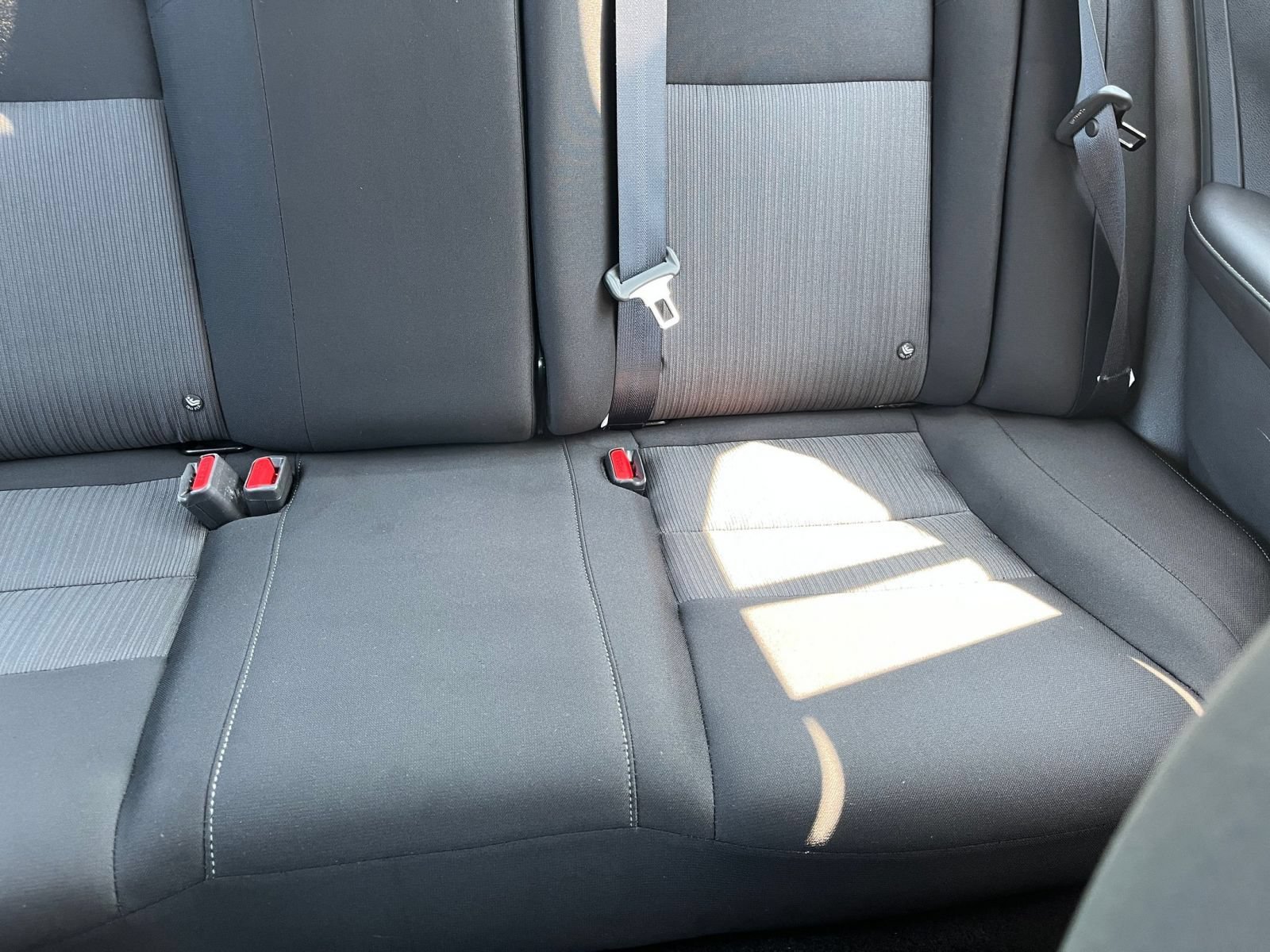 Used 2025 Nissan Sentra SV FWD image 31