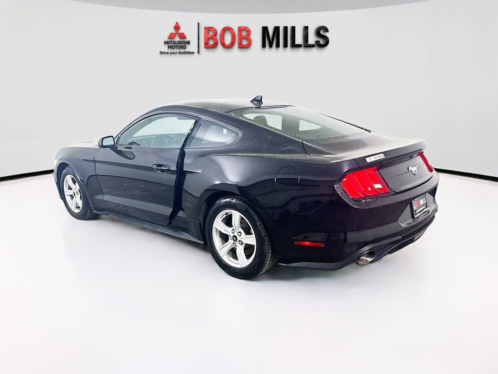 Used 2021 Ford Mustang EcoBoost image 5