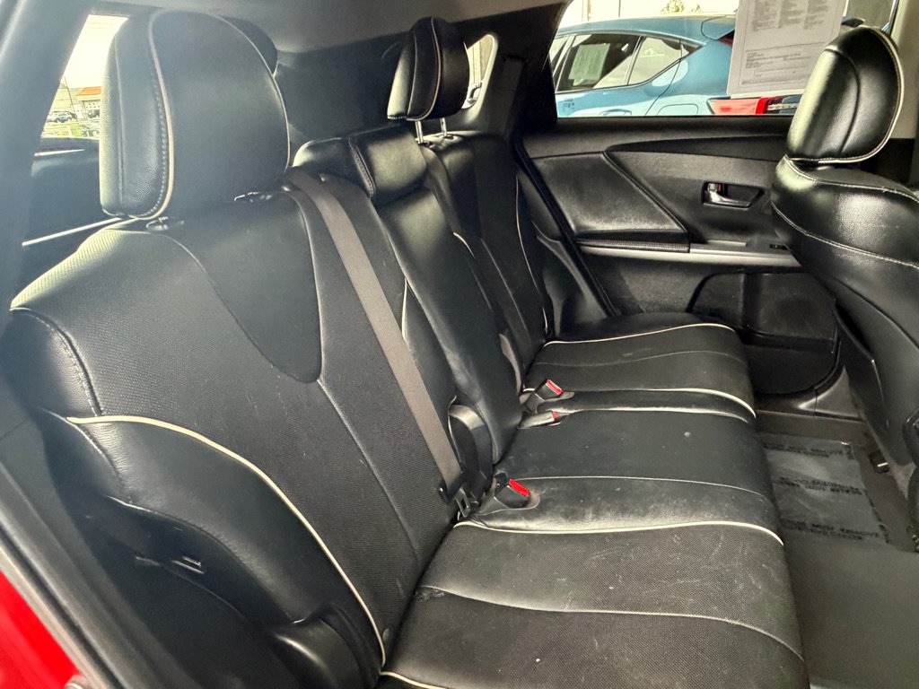 Used 2013 Toyota Venza XLE w/ XLE Premium Pkg FWD image 31
