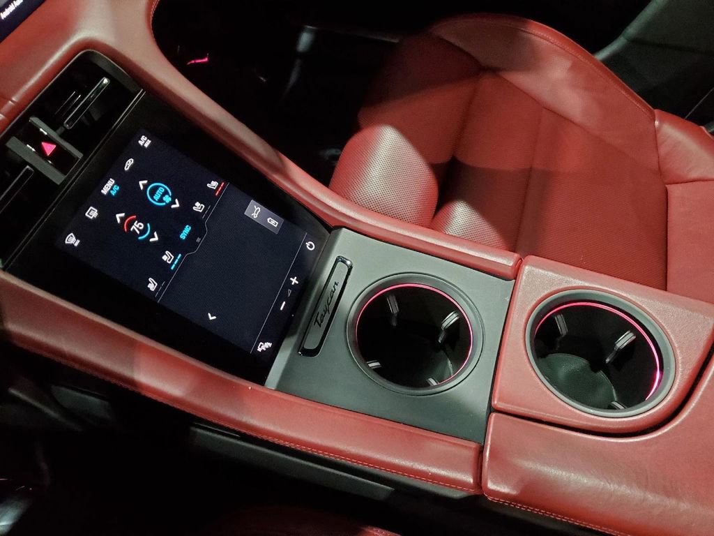 Used 2020 Porsche Taycan Turbo image 36