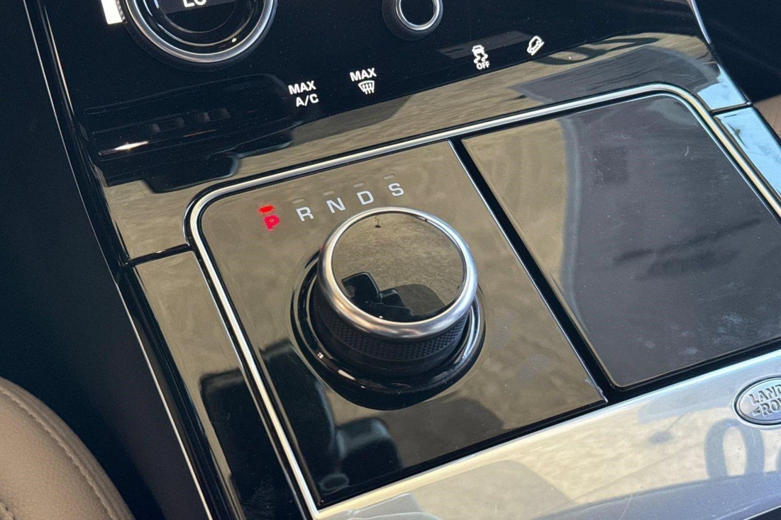 Used 2020 Land Rover Range Rover Velar R-Dynamic S AWD/4WD image 19