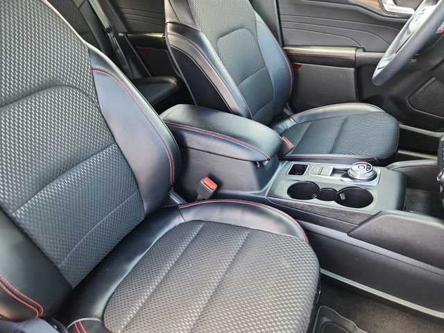 Used 2024 Ford Escape ST-Line w/ Tech Pack #1 AWD/4WD image 20