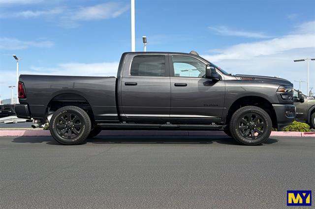 Used 2025 RAM 2500 Big Horn AWD/4WD image 3