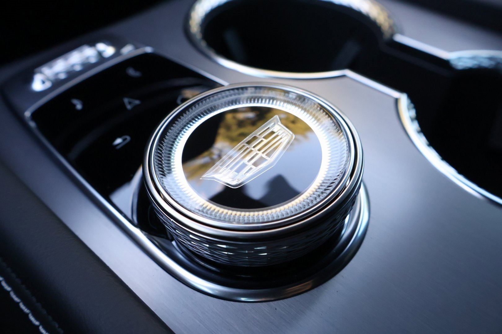 New 2026 Cadillac Vistiq Luxury image 30