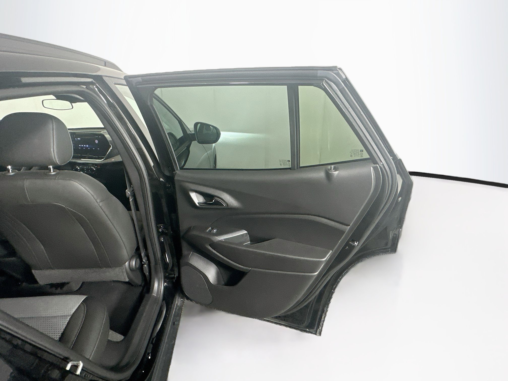 Used 2026 Chevrolet Trax LT FWD image 27