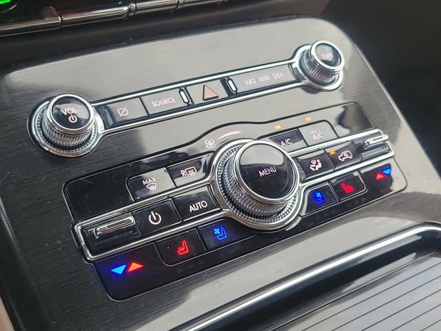 Used 2022 Lincoln Nautilus Reserve w/ Luxury Package image 18