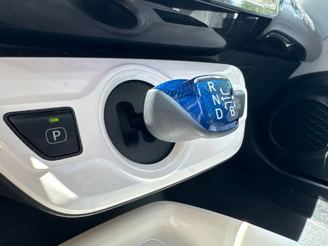 Used 2016 Toyota Prius Three FWD image 15