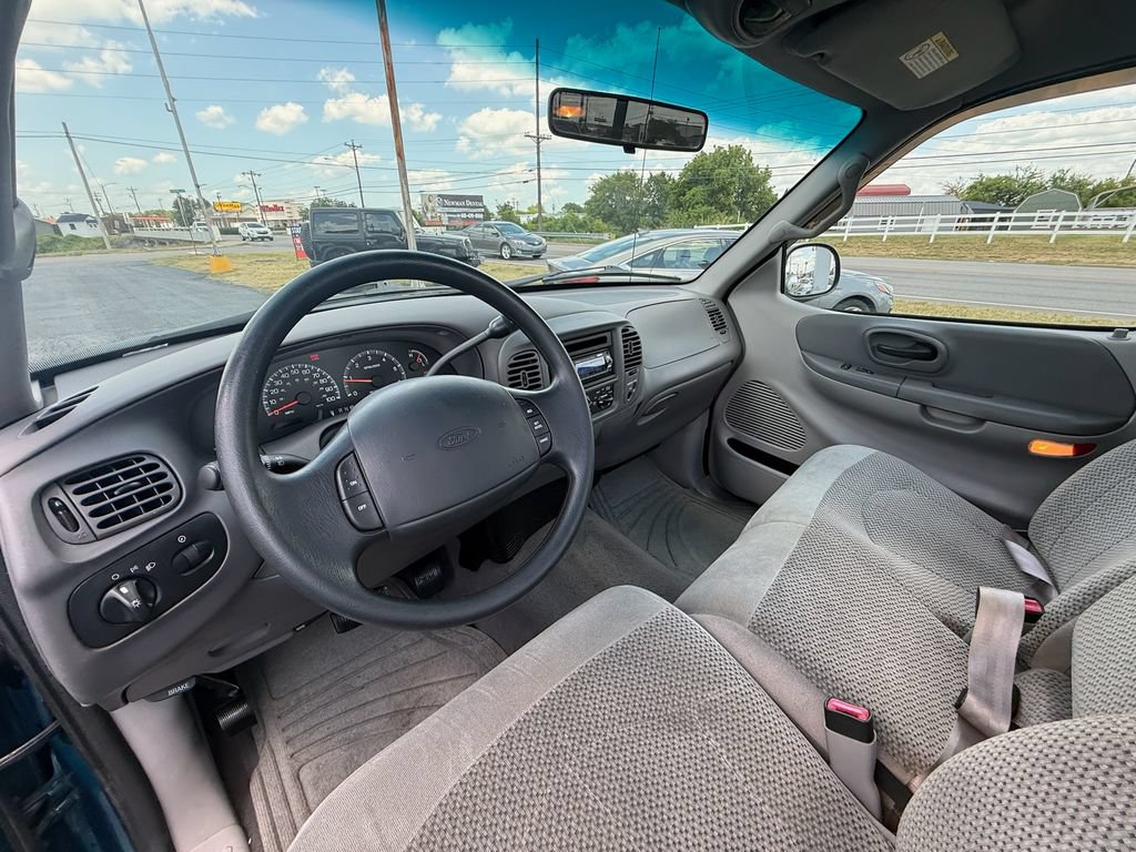 Used 2000 Ford F150 XL RWD image 14