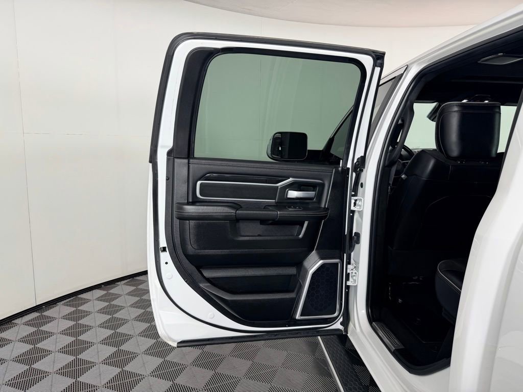 Used 2020 RAM 3500 Laramie image 25