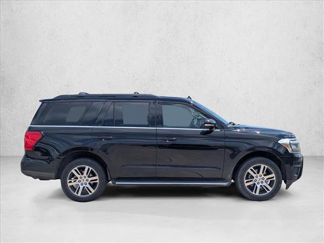Used 2022 Ford Expedition XLT RWD image 4