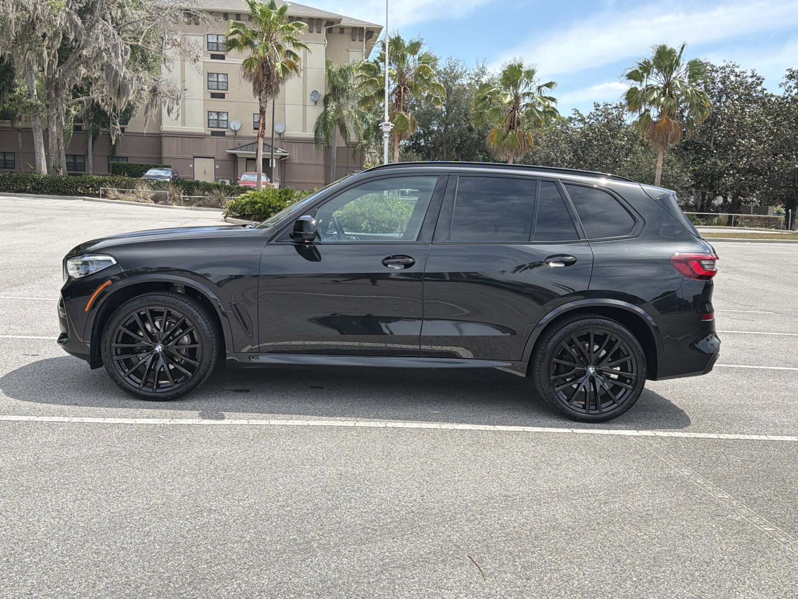 Used 2023 BMW X5 sDrive40i w/ Executive Package RWD image 7