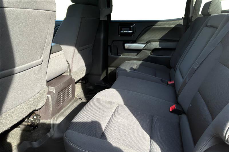 Used 2018 Chevrolet Silverado 1500 LT w/ LT Eassist Package AWD/4WD image 11