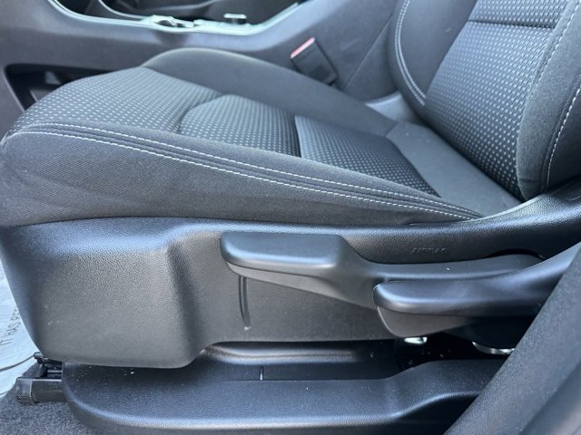 Used 2024 GMC Terrain SLE image 12