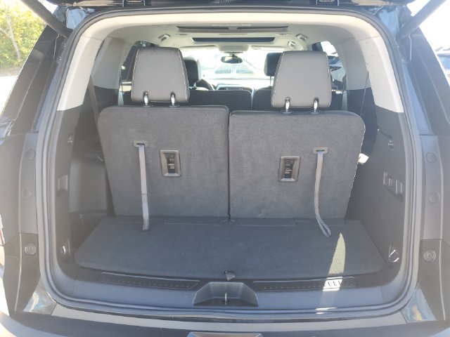 Used 2023 GMC Acadia SLT AWD/4WD image 9