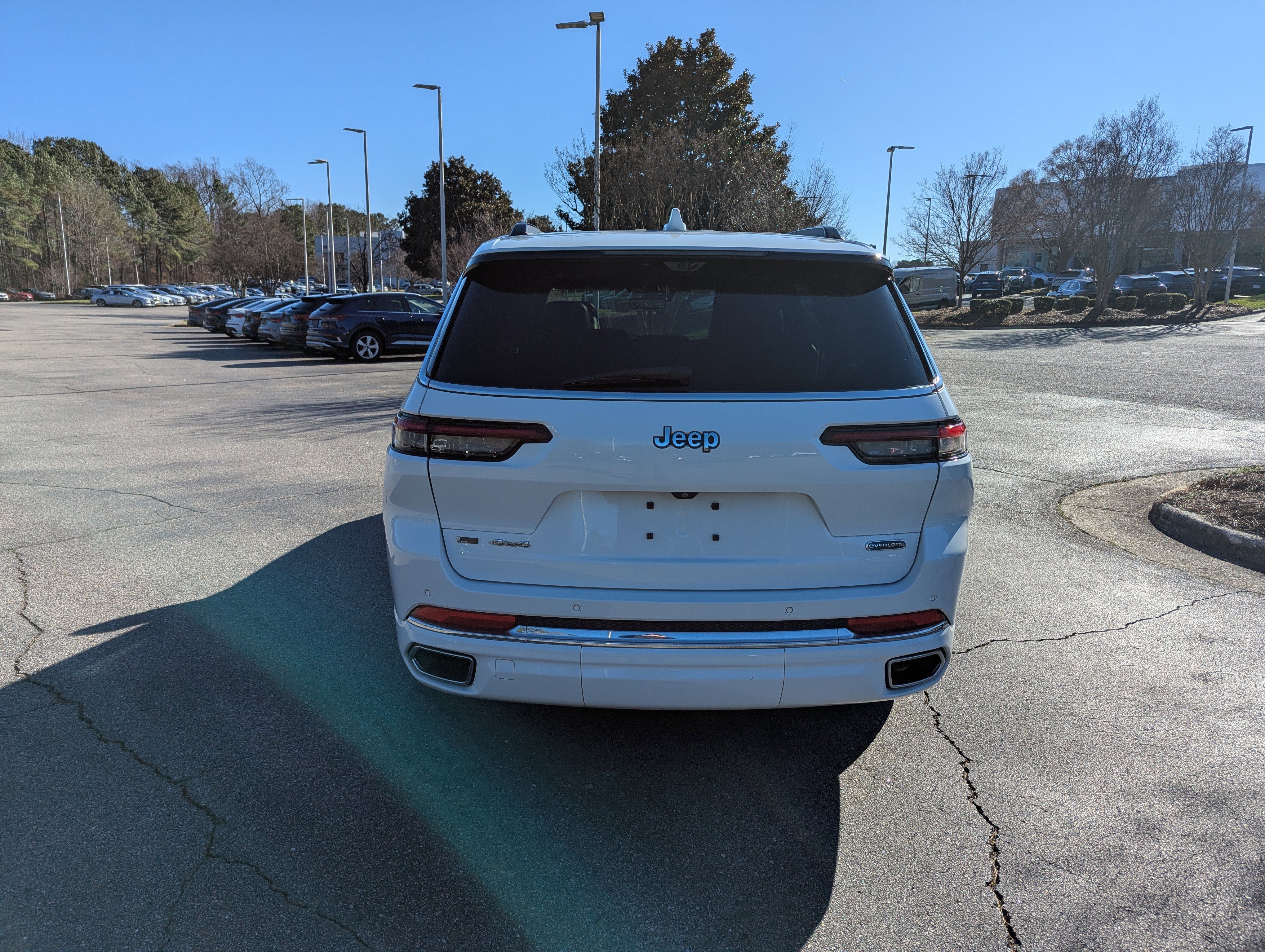 Certified 2022 Jeep Grand Cherokee L Overland w/ Advanced Protech Group III image 5