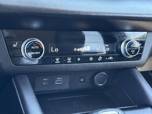 Used 2024 Mitsubishi Outlander SE image 23