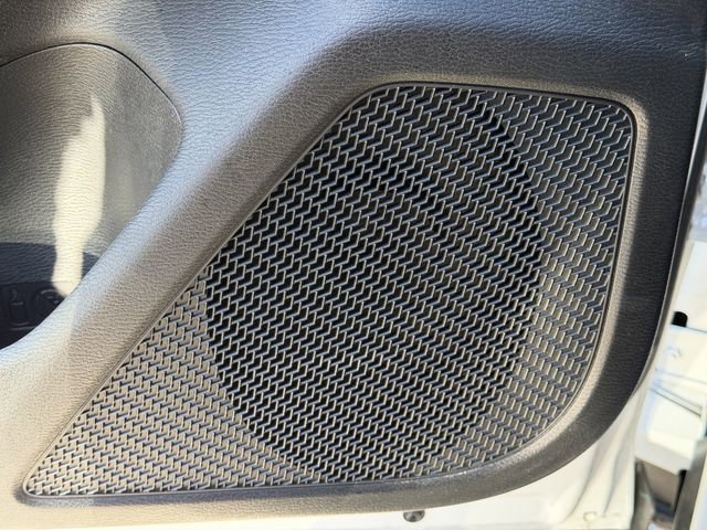 Used 2023 Mitsubishi Outlander SE Black Edition image 17