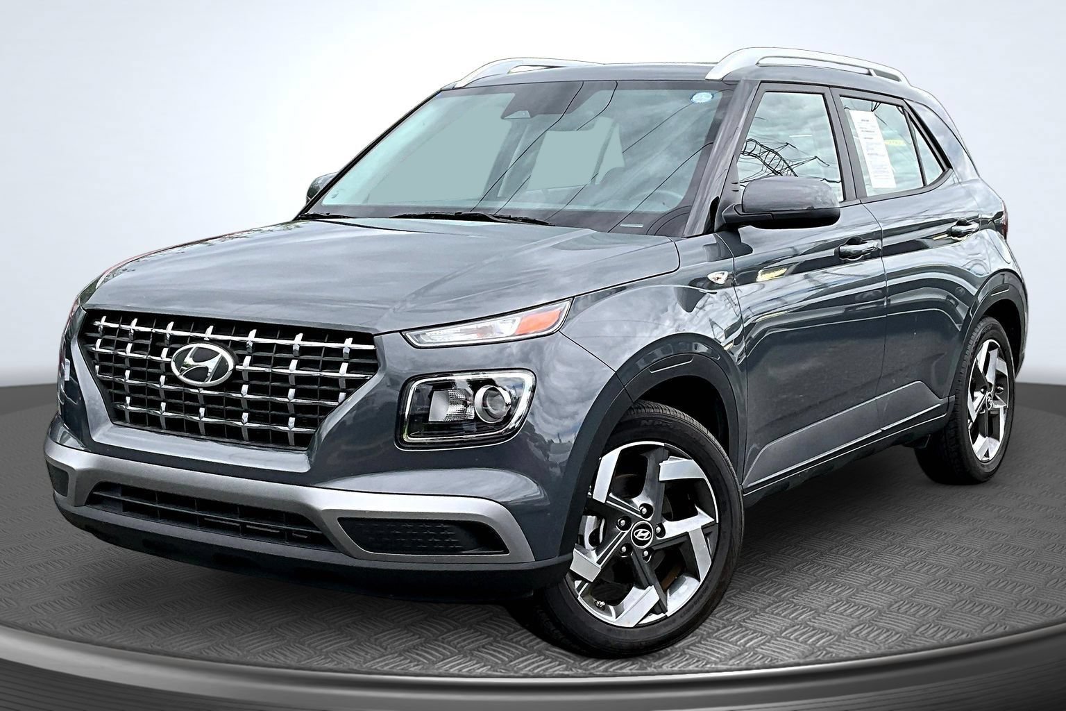 Used 2025 Hyundai Venue SEL