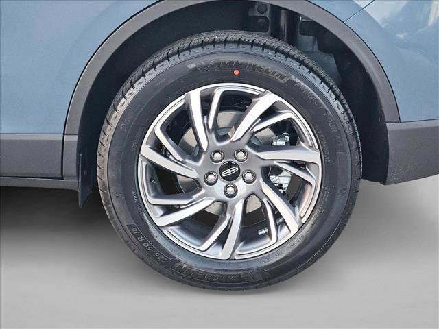 New 2026 Lincoln Corsair Premiere image 9