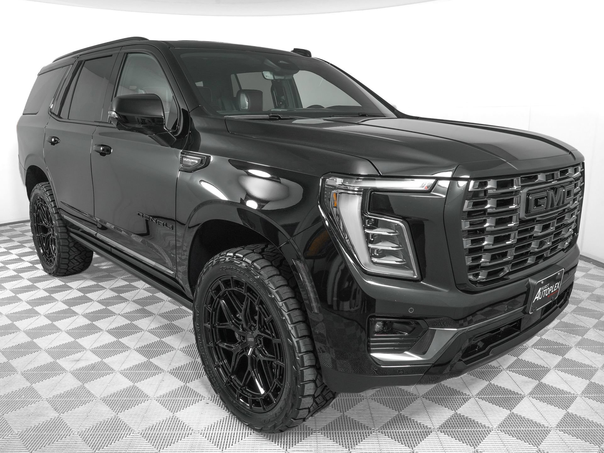 Used 2026 GMC Yukon Denali Ultimate AWD/4WD image 4