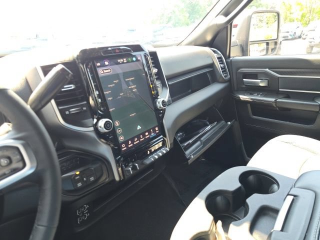 Used 2025 RAM 2500 Big Horn AWD/4WD image 28