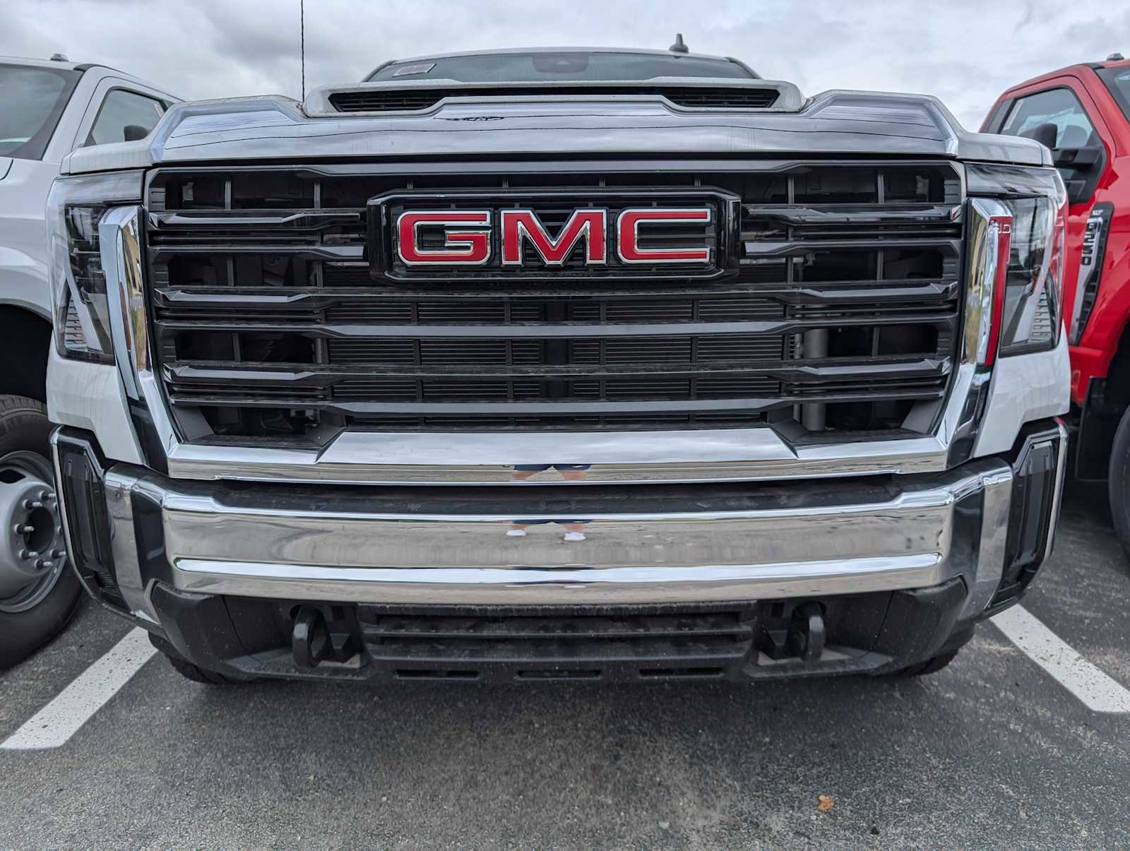 New 2024 GMC Sierra 3500 Pro w/ Convenience Package image 2