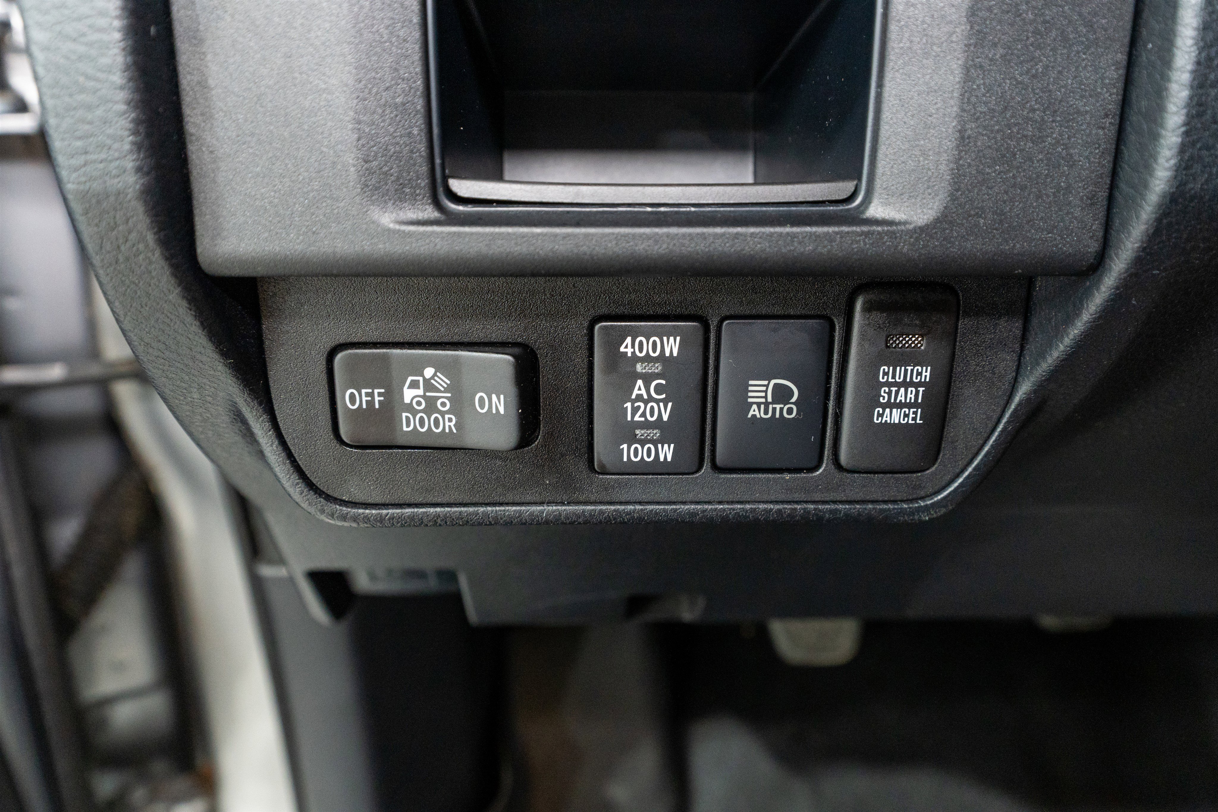 Used 2018 Toyota Tacoma TRD Off-Road image 31