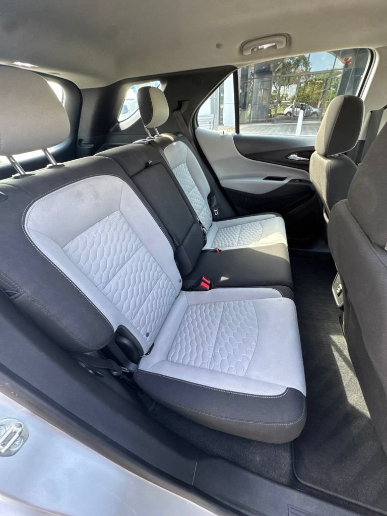 Used 2020 Chevrolet Equinox LS FWD image 13