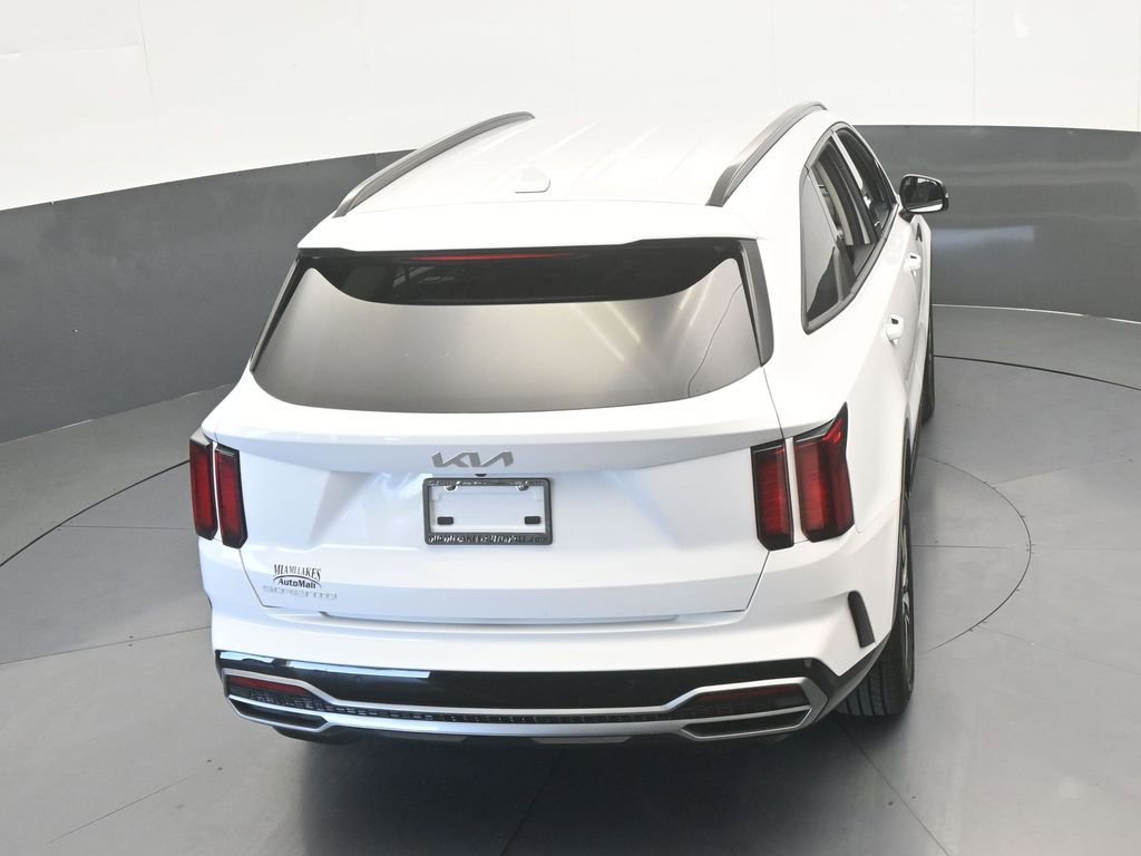 Used 2023 Kia Sorento S image 54