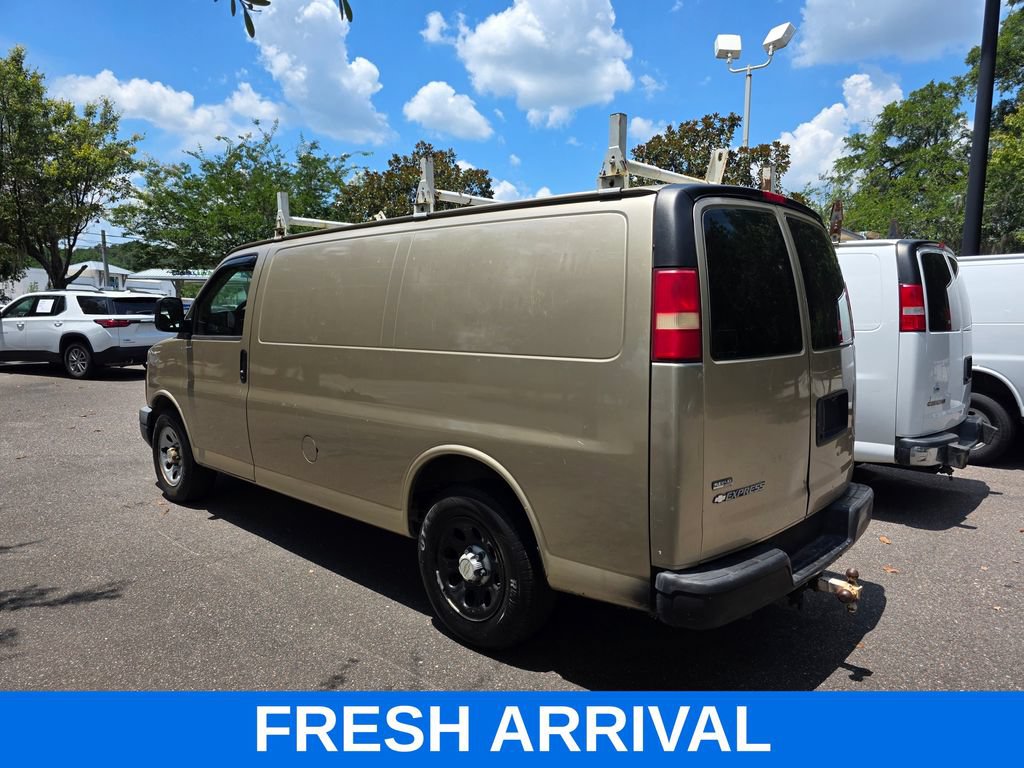 Used 2009 Chevrolet Express 1500 RWD image 4