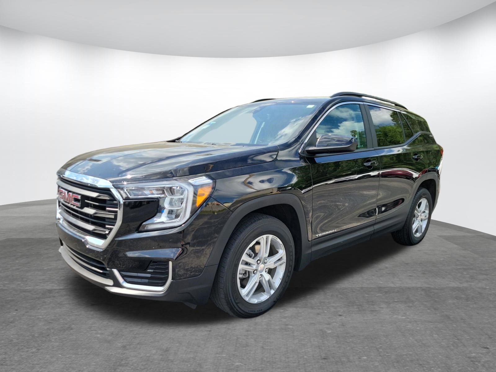 Used 2022 GMC Terrain SLE w/ Driver Convenience Package FWD image 22