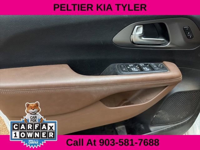 Used 2020 Chrysler Pacifica Limited w/ Advanced Safetytec Group image 17