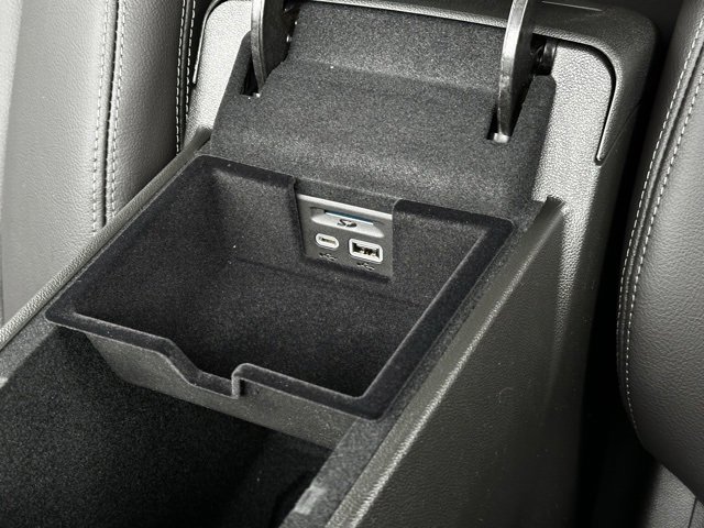 New 2025 Cadillac XT5 Luxury w/ LPO, Floor Liner Package image 15