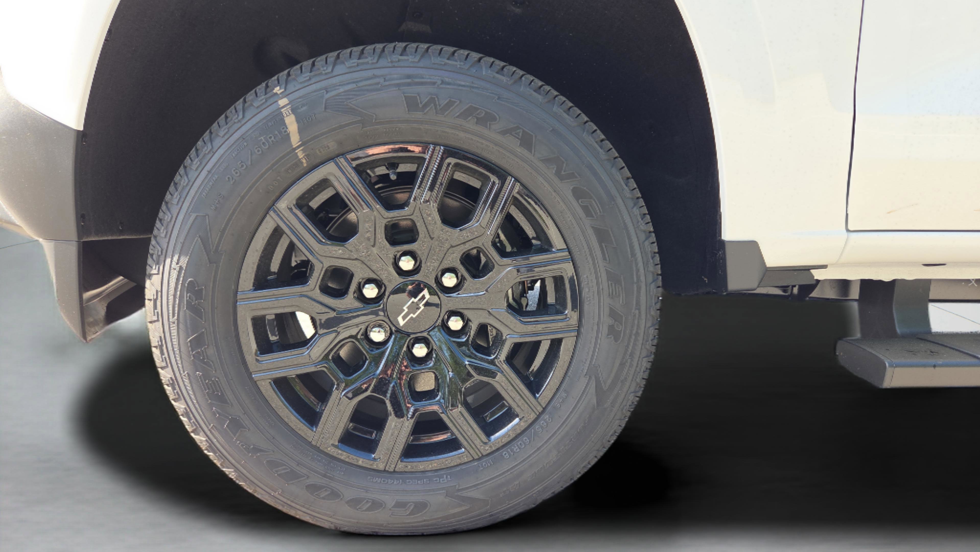 New 2026 Chevrolet Colorado W/T AWD/4WD image 9