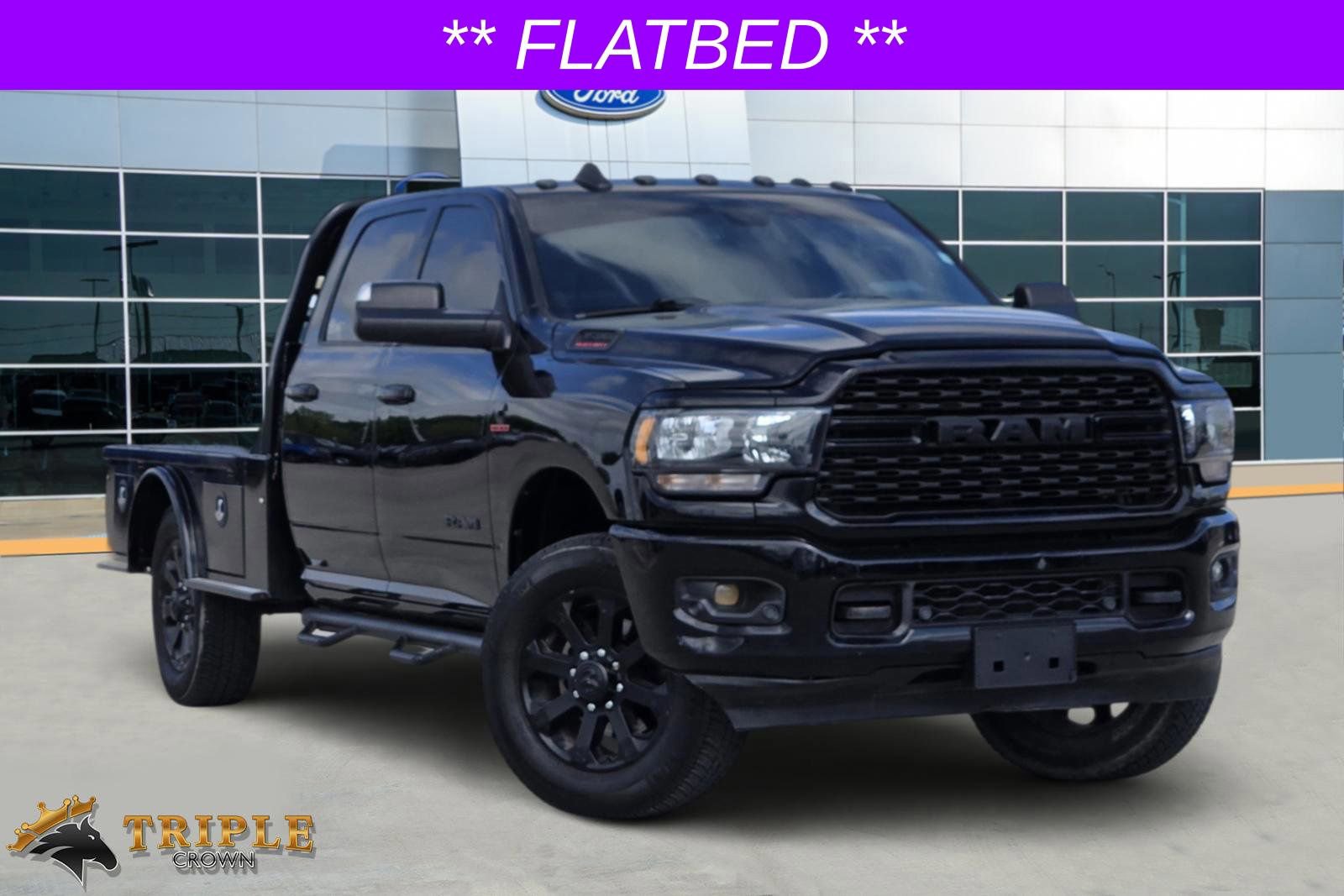 Used 2022 RAM 3500 Big Horn w/ Night Edition AWD/4WD image 1
