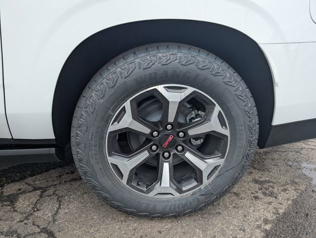 New 2026 GMC Yukon XL AT4 Ultimate w/ LPO, Floor Liner Package image 23