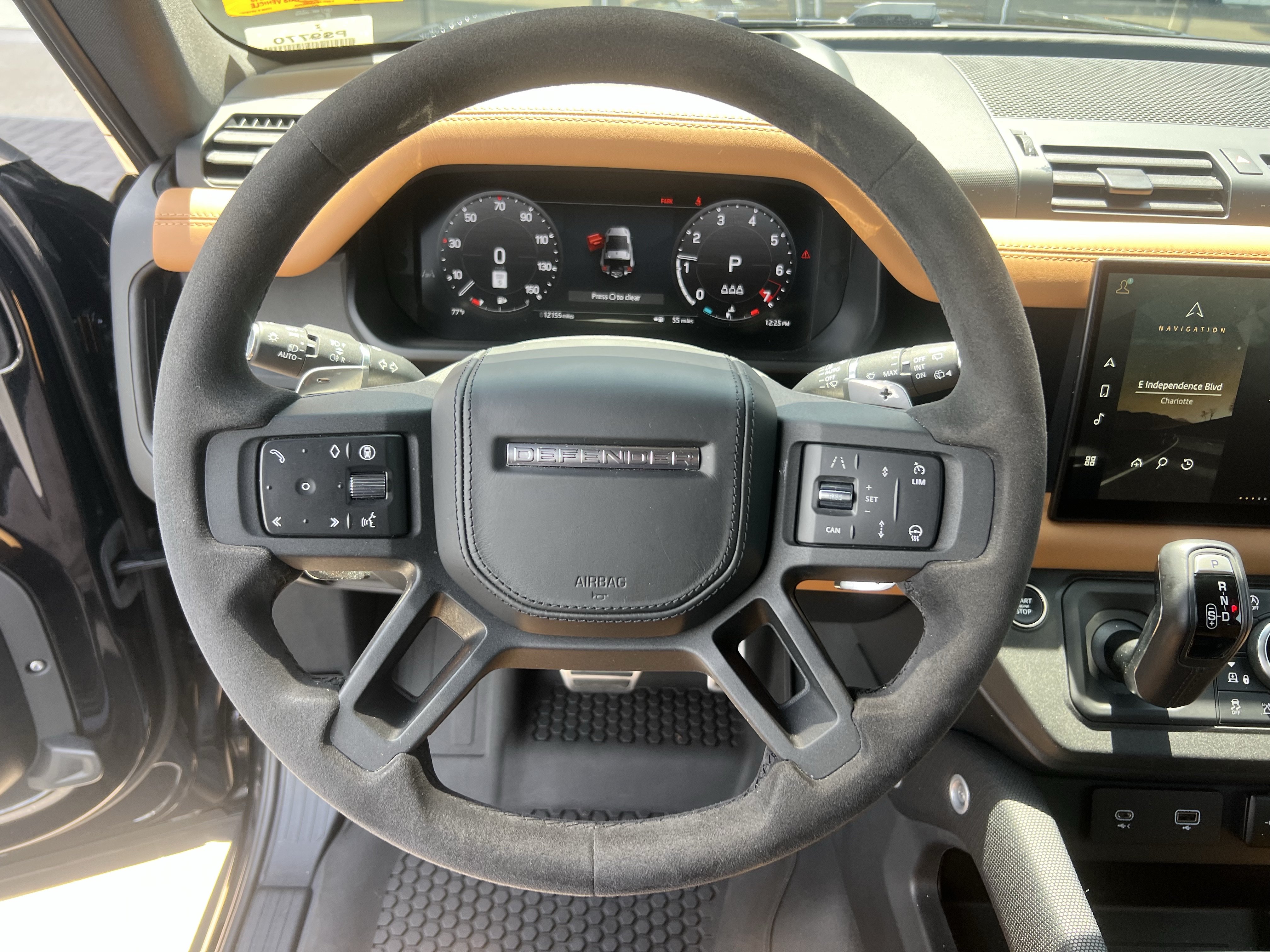 Certified 2024 Land Rover Defender 90 V8 AWD/4WD image 19
