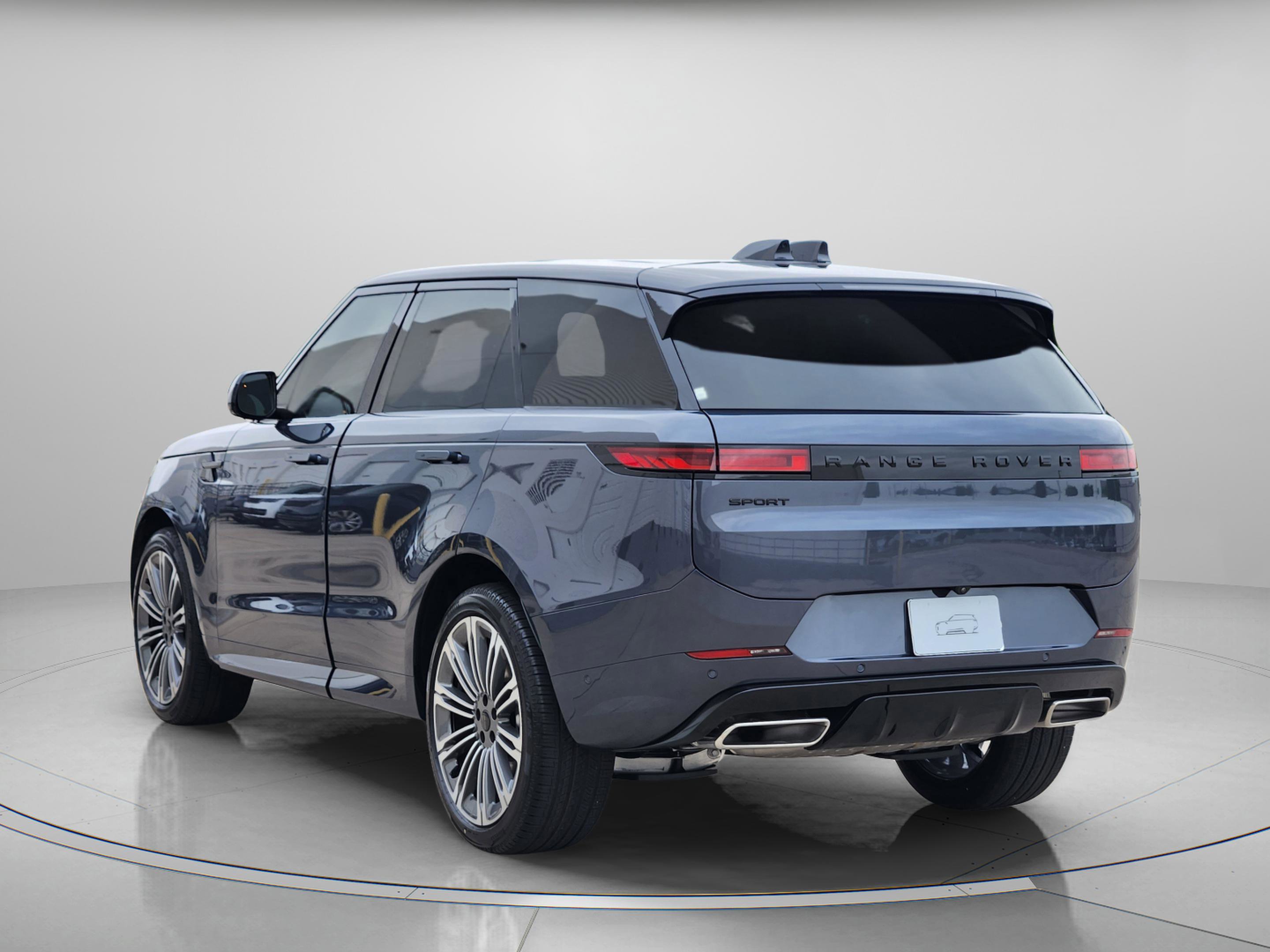 New 2026 Land Rover Range Rover Sport Dynamic SE AWD/4WD image 3